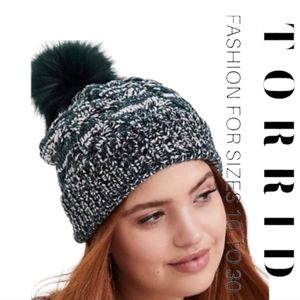 Torrid Hat Beanie Green White Marled Knit Faux Fur Pom Pom